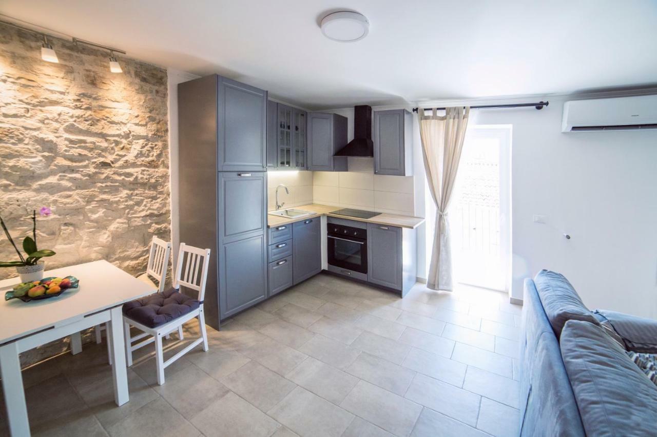 Emma Appartment Πόρετς Εξωτερικό φωτογραφία