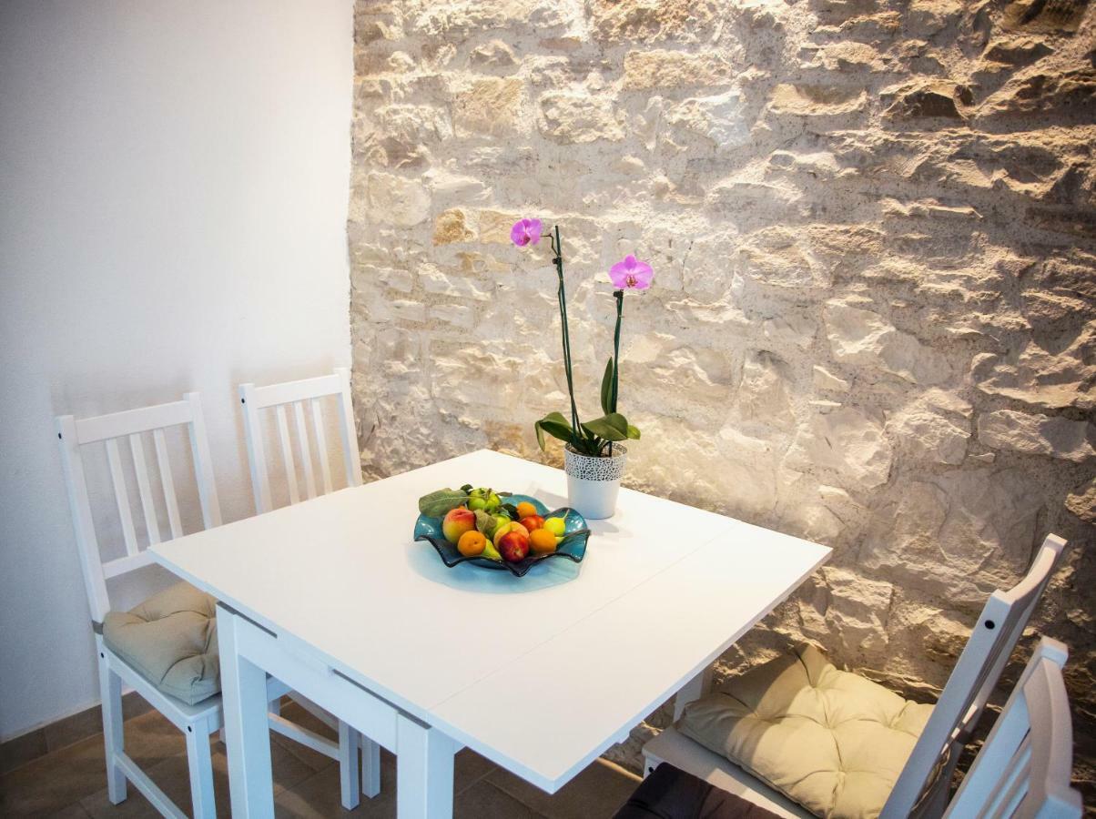 Emma Appartment Πόρετς Εξωτερικό φωτογραφία